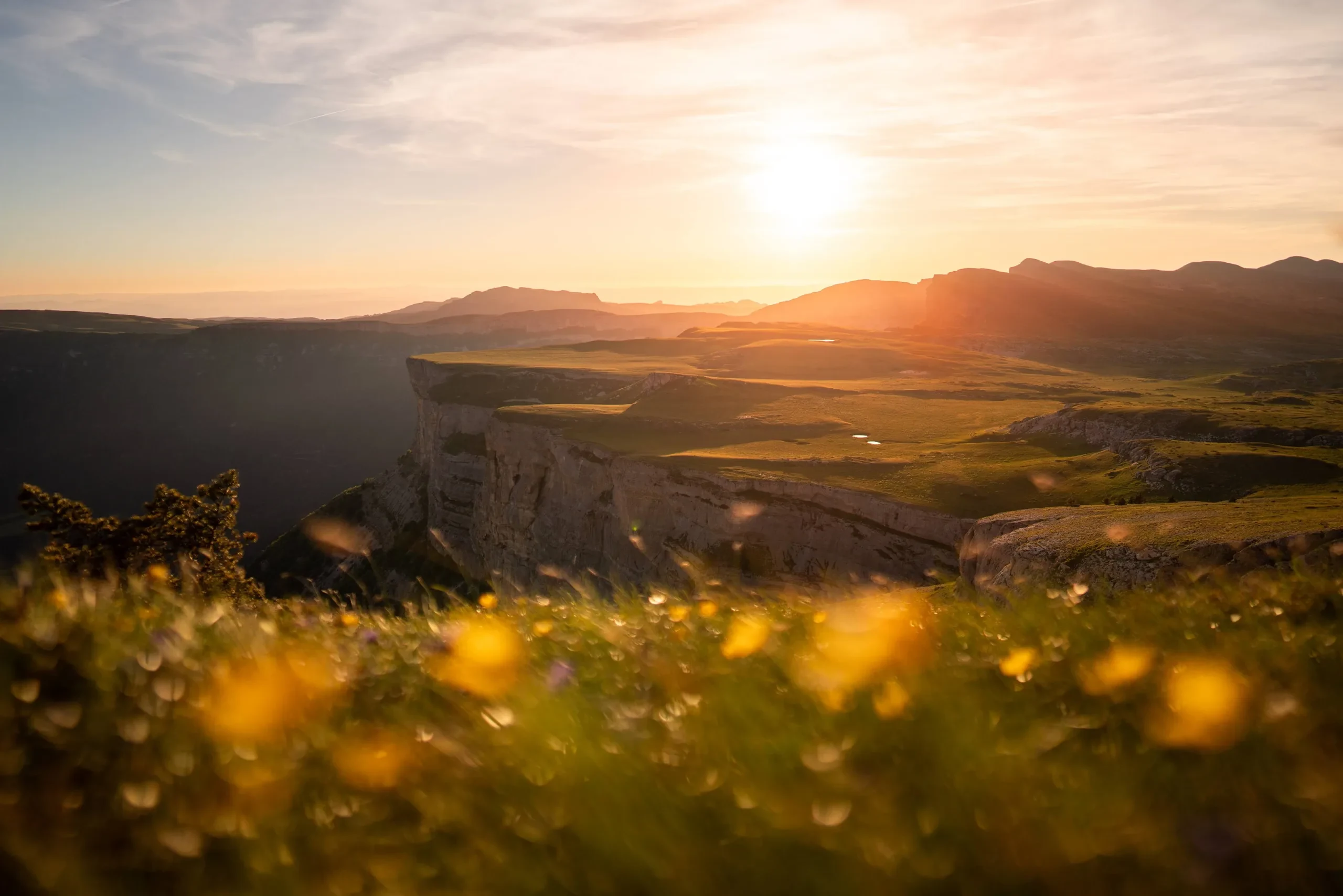 Paysage du plateau du Vercors sous une lumiere naturelle